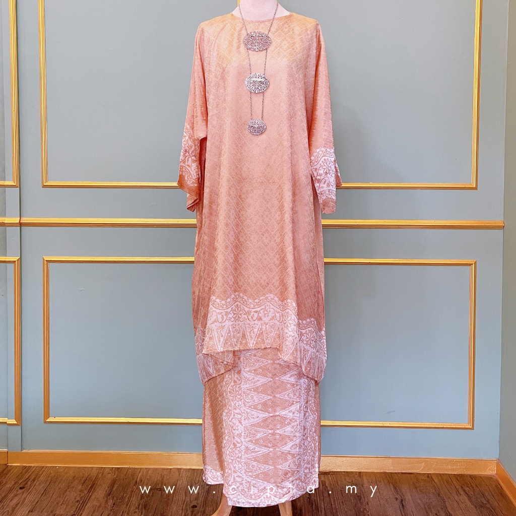 Tiara Batik Kurung (Adults)