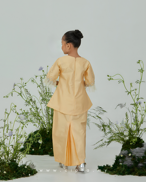 Kurung Seroja