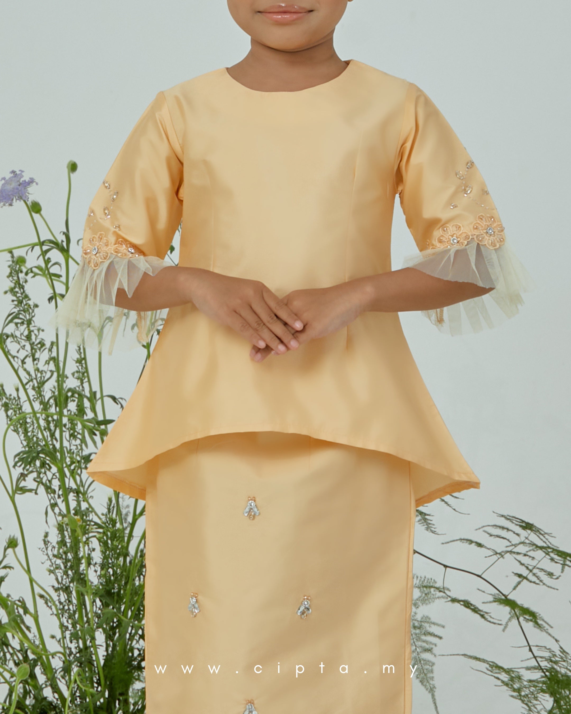 Kurung Seroja