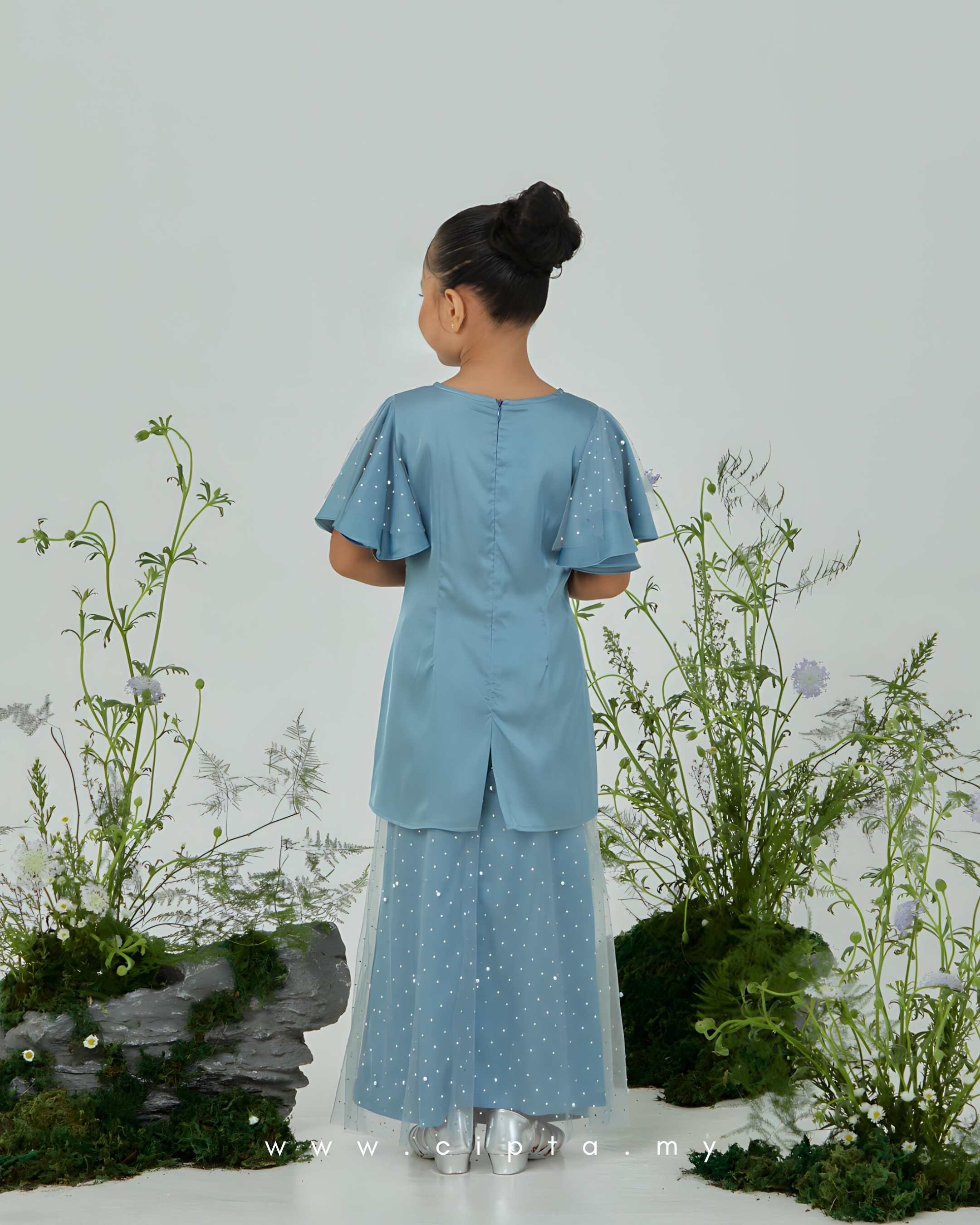 Camelia Kurung