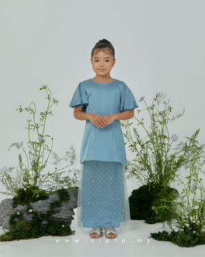 Camelia Kurung
