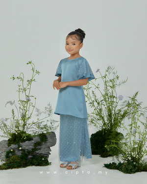 Camelia Kurung