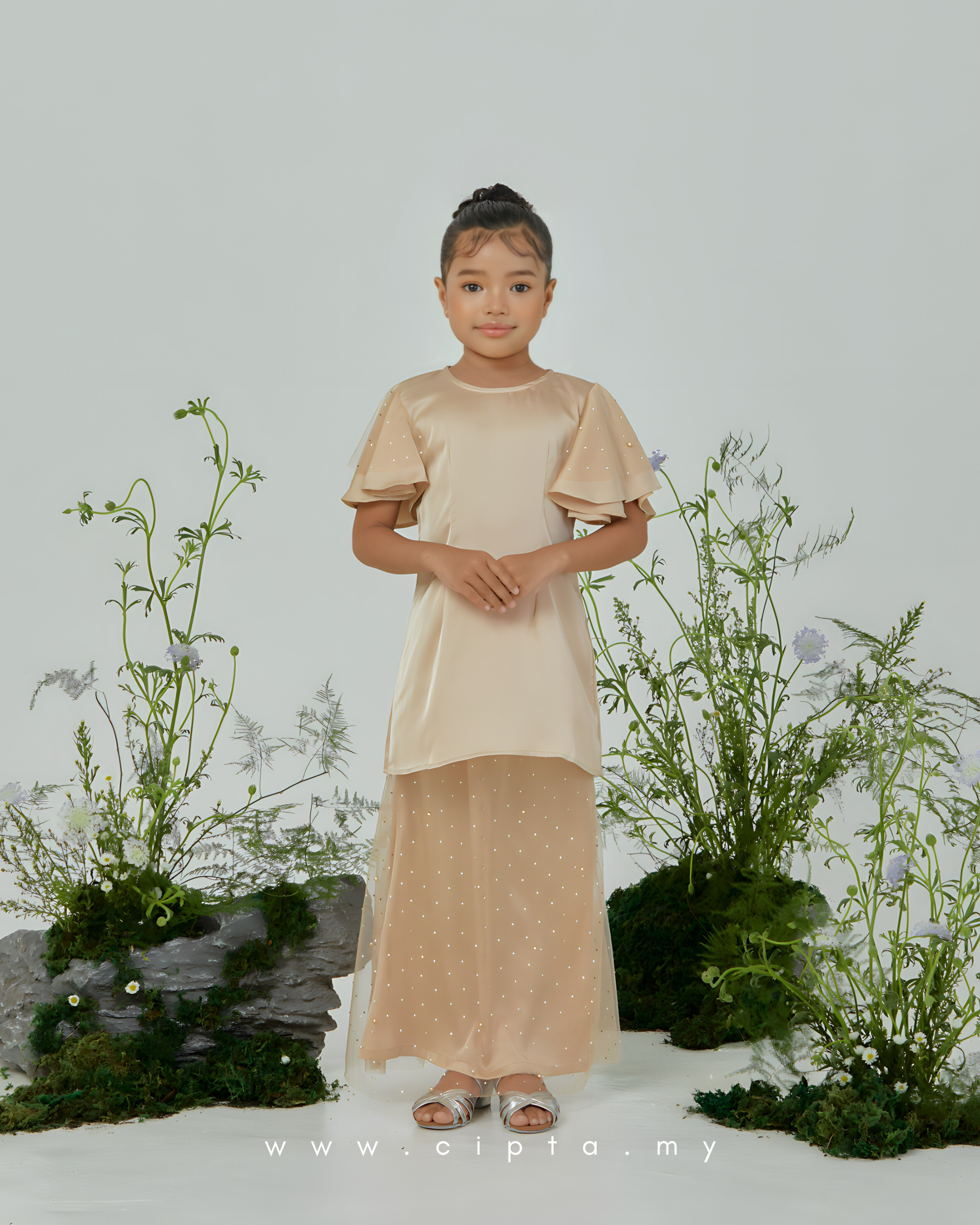Camelia Kurung