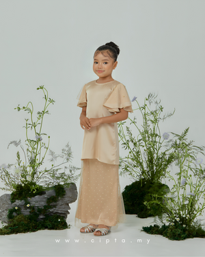 Camelia Kurung