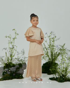 Camelia Kurung