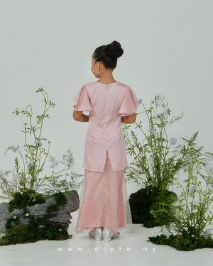 Camelia Kurung