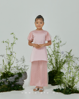 Camelia Kurung