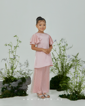 Camelia Kurung
