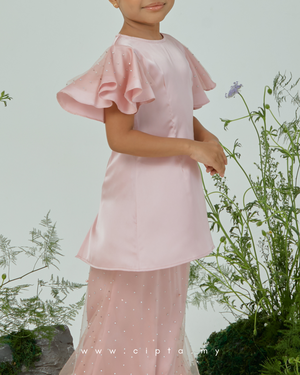 Camelia Kurung