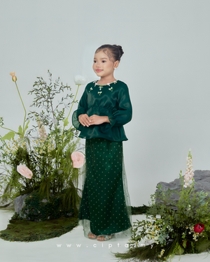 Calla Kurung