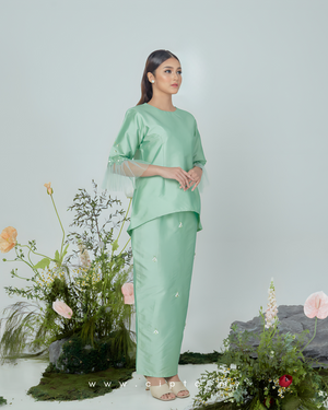 Kurung Seroja (Adults)