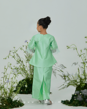 Kurung Seroja