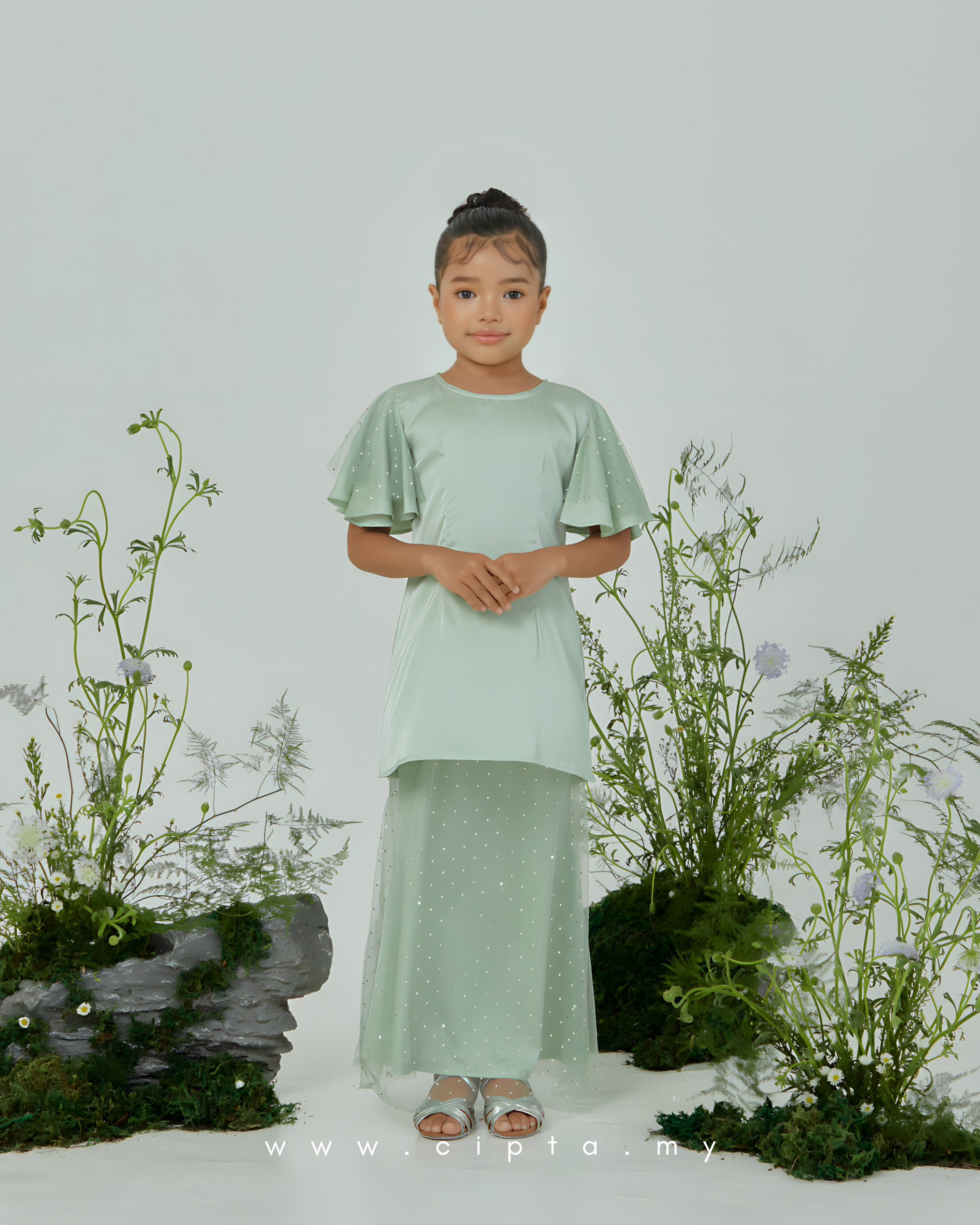 Camelia Kurung