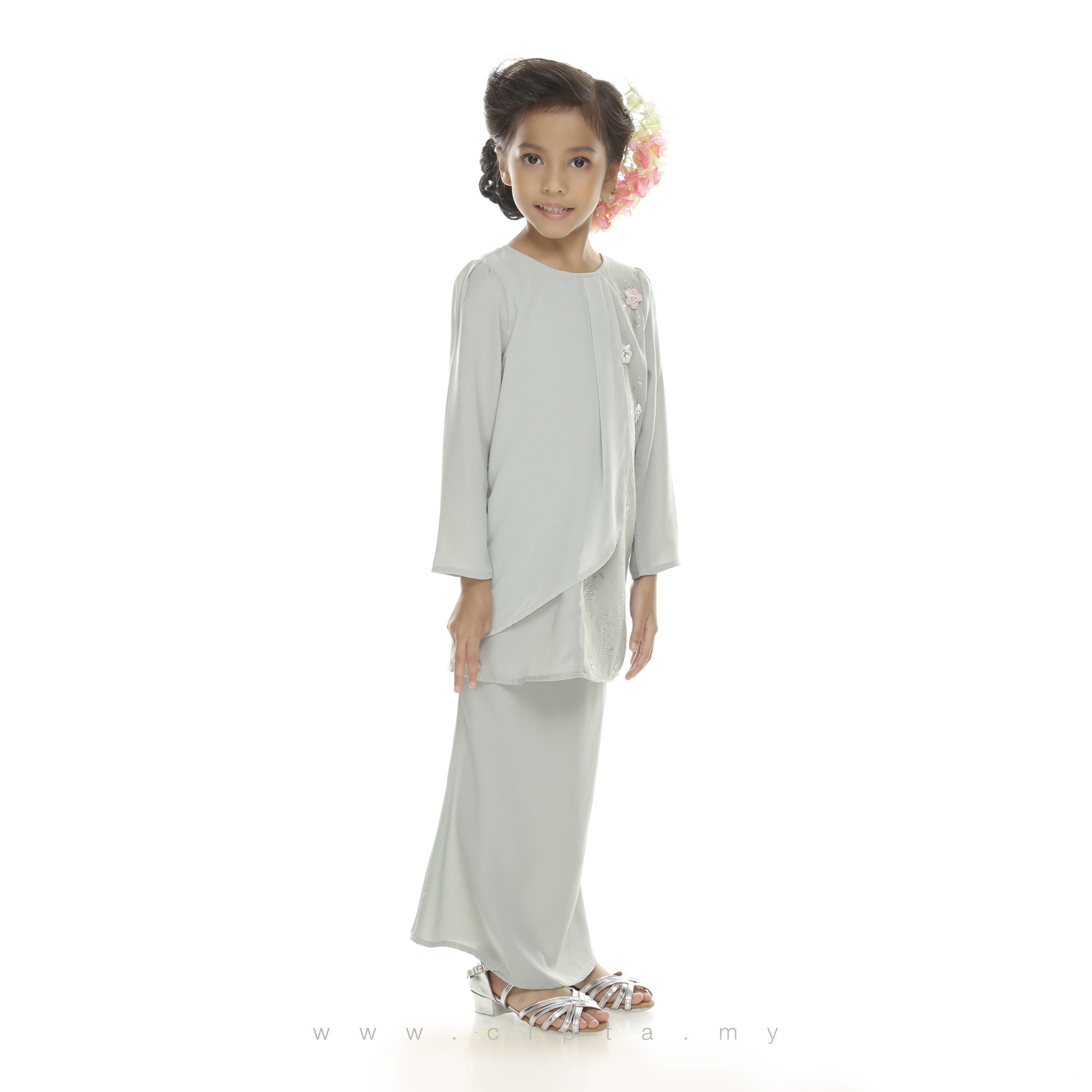 Kurung Li Po