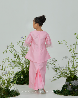 Kurung Seroja