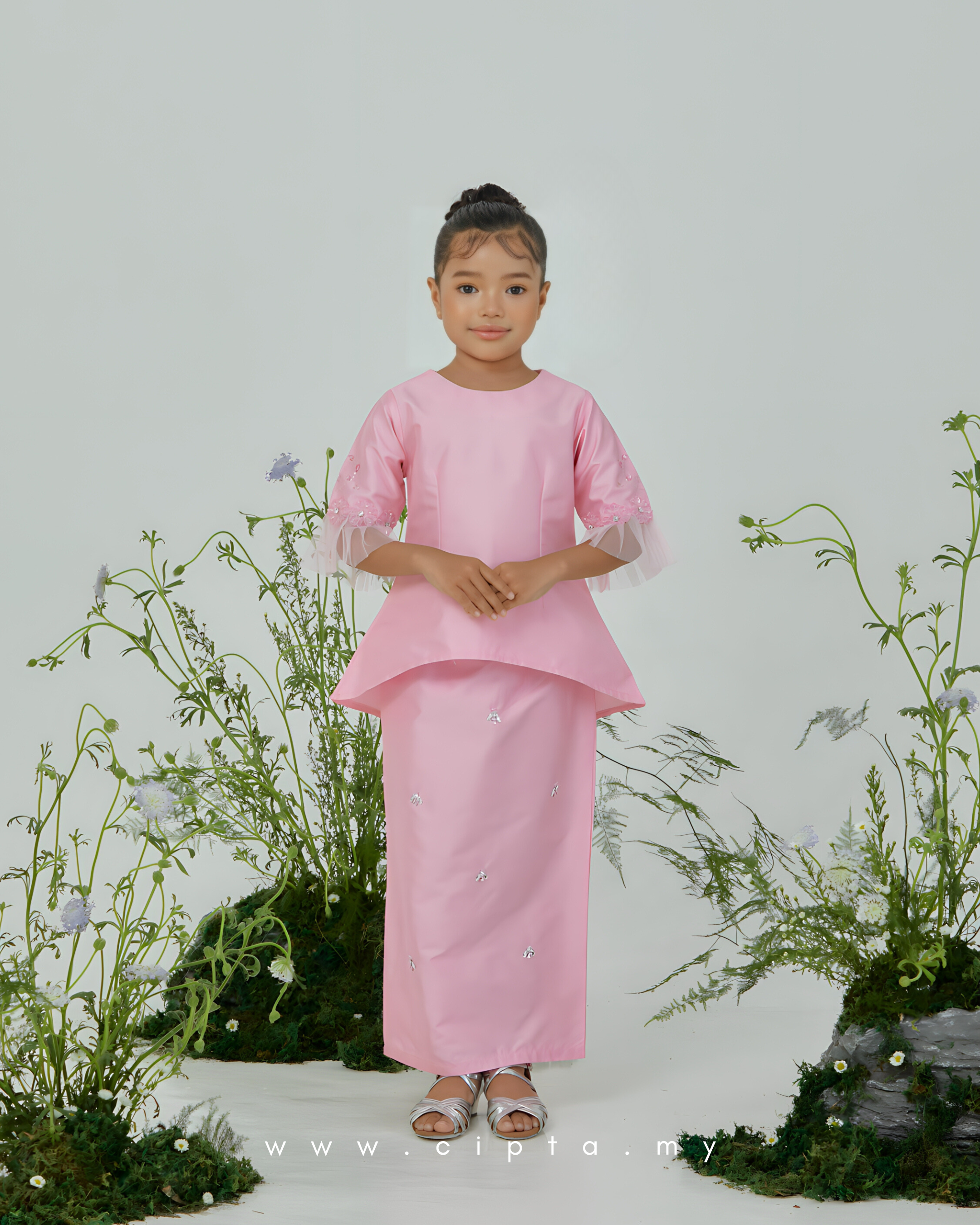 Kurung Seroja