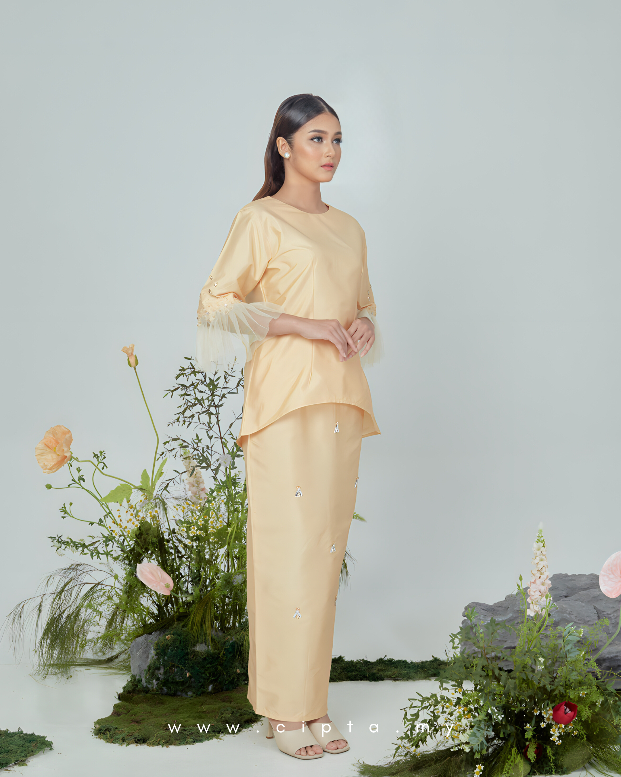 Kurung Seroja (Adults)