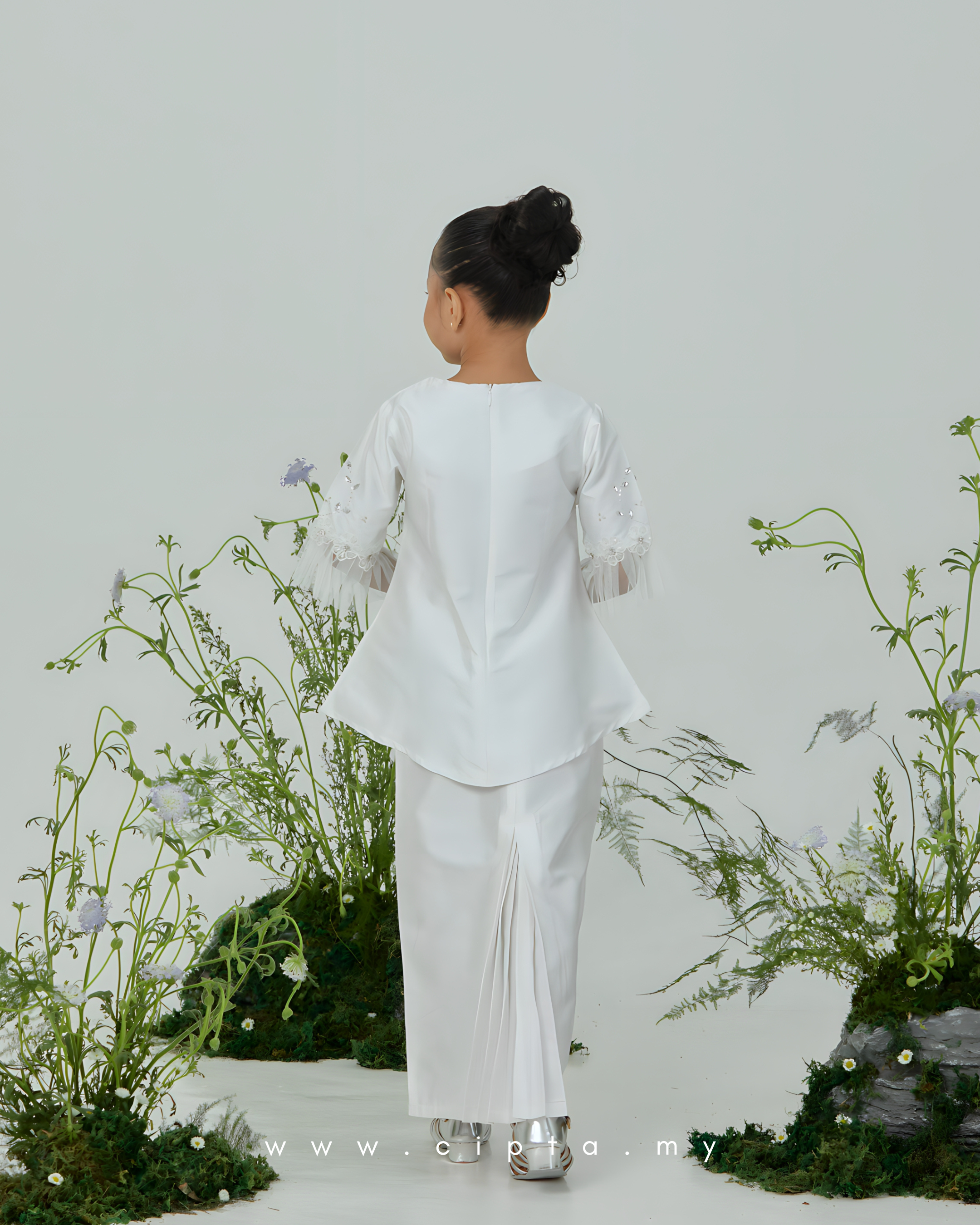 Kurung Seroja