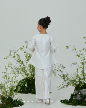 Kurung Seroja