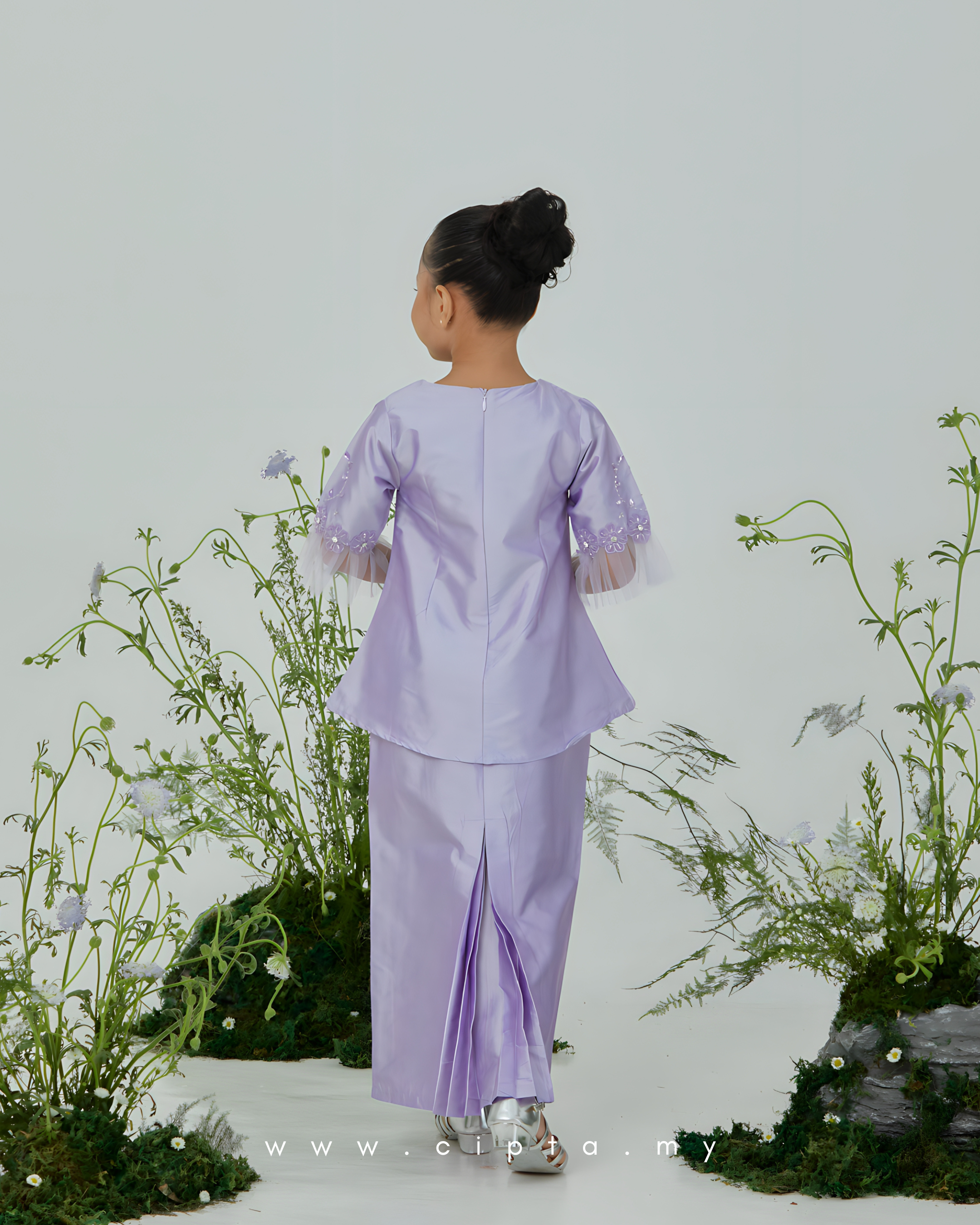 Kurung Seroja