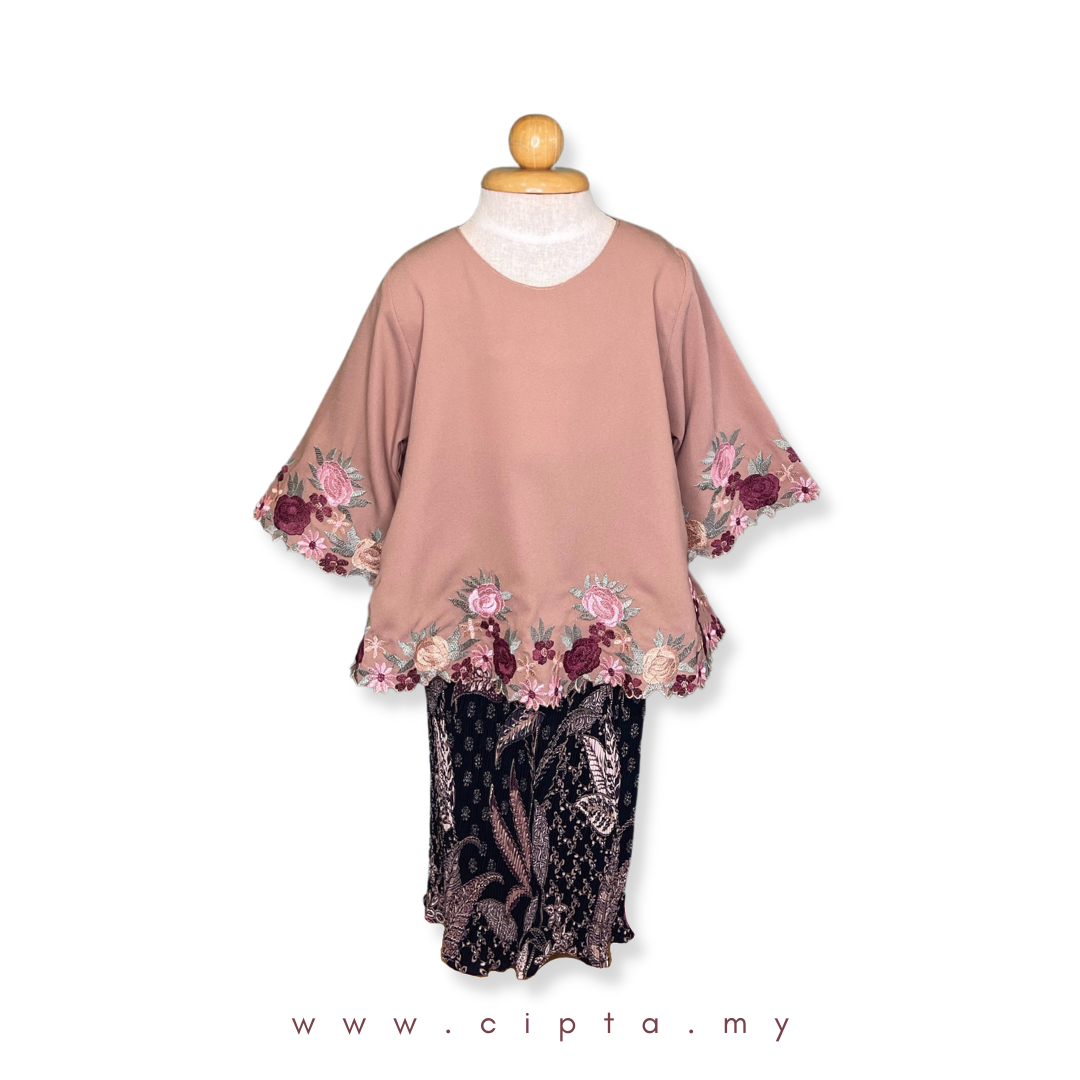 Sarinah Kurung