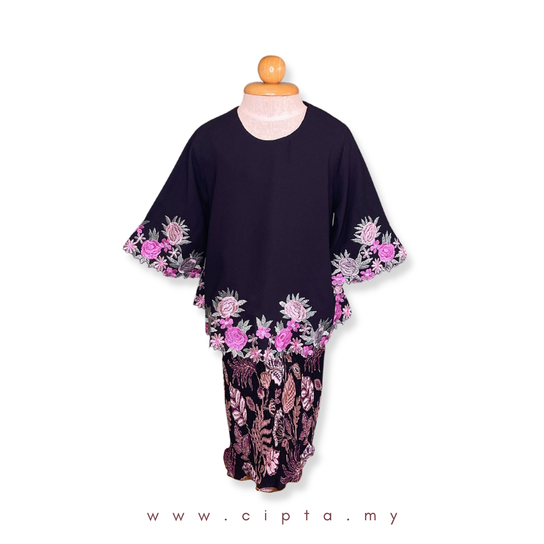 Sarinah Kurung