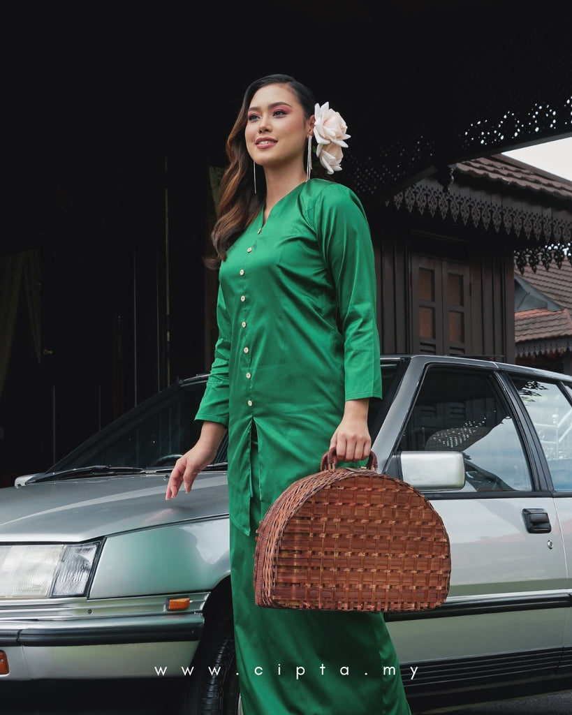 Kebaya Ratu (Adults)